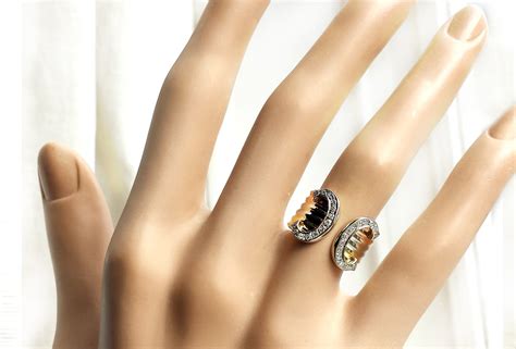 cartier double c